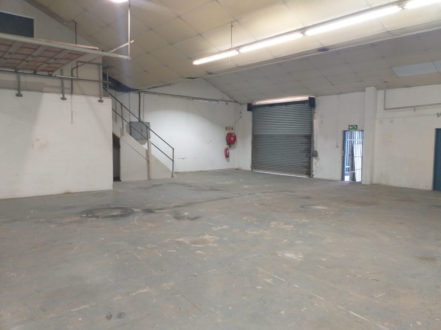 To Let Commercial Property for Rent in Paarden Eiland Western Cape